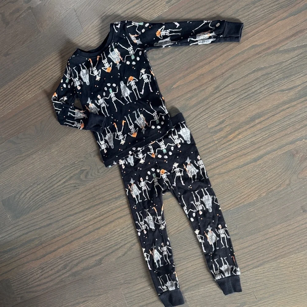 Old Navy Halloween Skeleton Pajama Set 3T